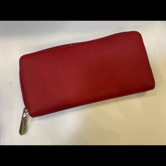 bright red mk wallet/wristlet - Picture 5 of 5